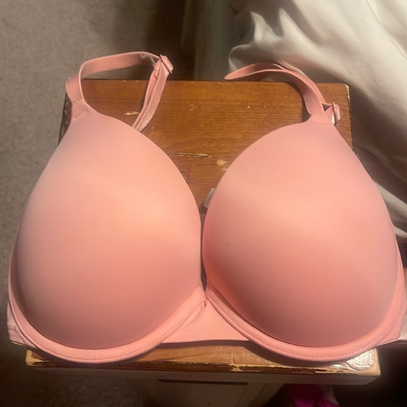 Victoria Secret Pink- 32DD - Picture 1 of 3